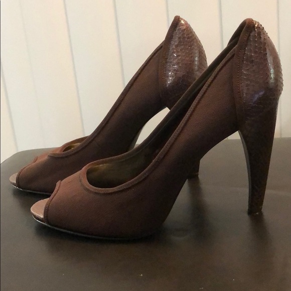 BCBGIRLS Brown Leather Heels size 8B - Picture 7 of 8